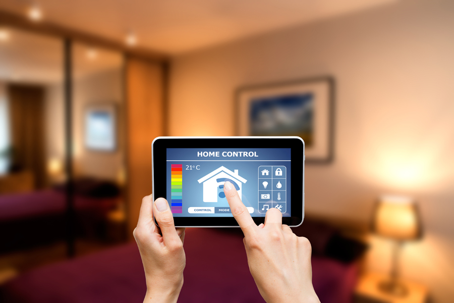Blog Title: Why Programmable Thermostats Are Hot! Photo: Programable Thermostat